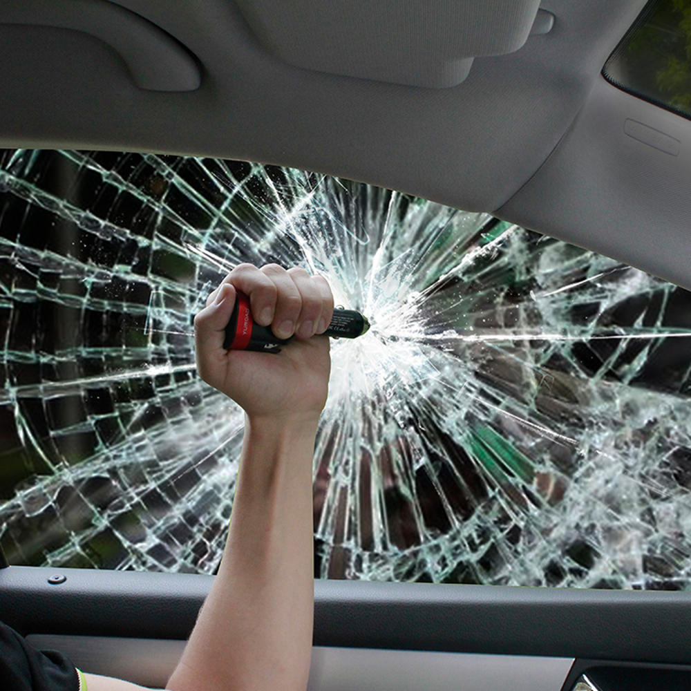 Yuroad-BM2127-12V-USB-Car-Charger-Multifunctional-Safety-Hammer-2200mAh-Portable-Power-Bank-Vehicle--1774708