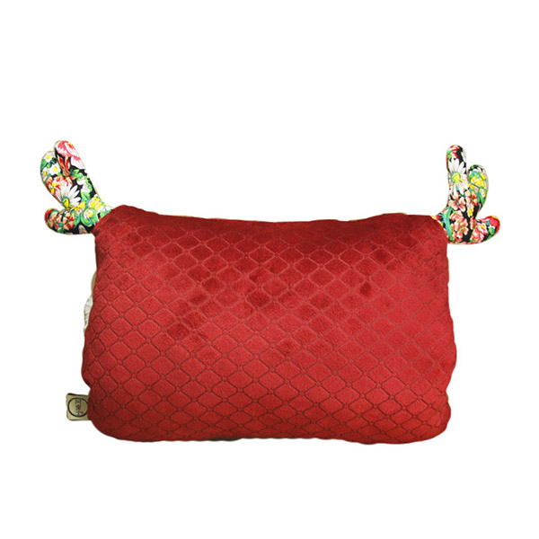 WenTongZi-Cartoon-Deer-Hand-Warm-Car-Cushion-Pillow-1129659