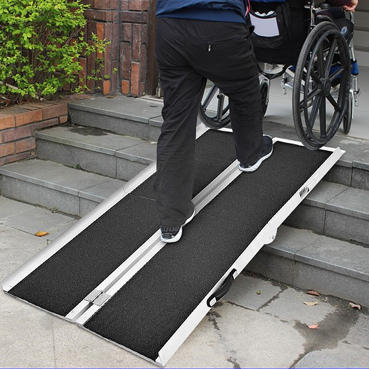7FT NonSkid Aluminum Portable Multifold Wheelchair Ramp 600 lb