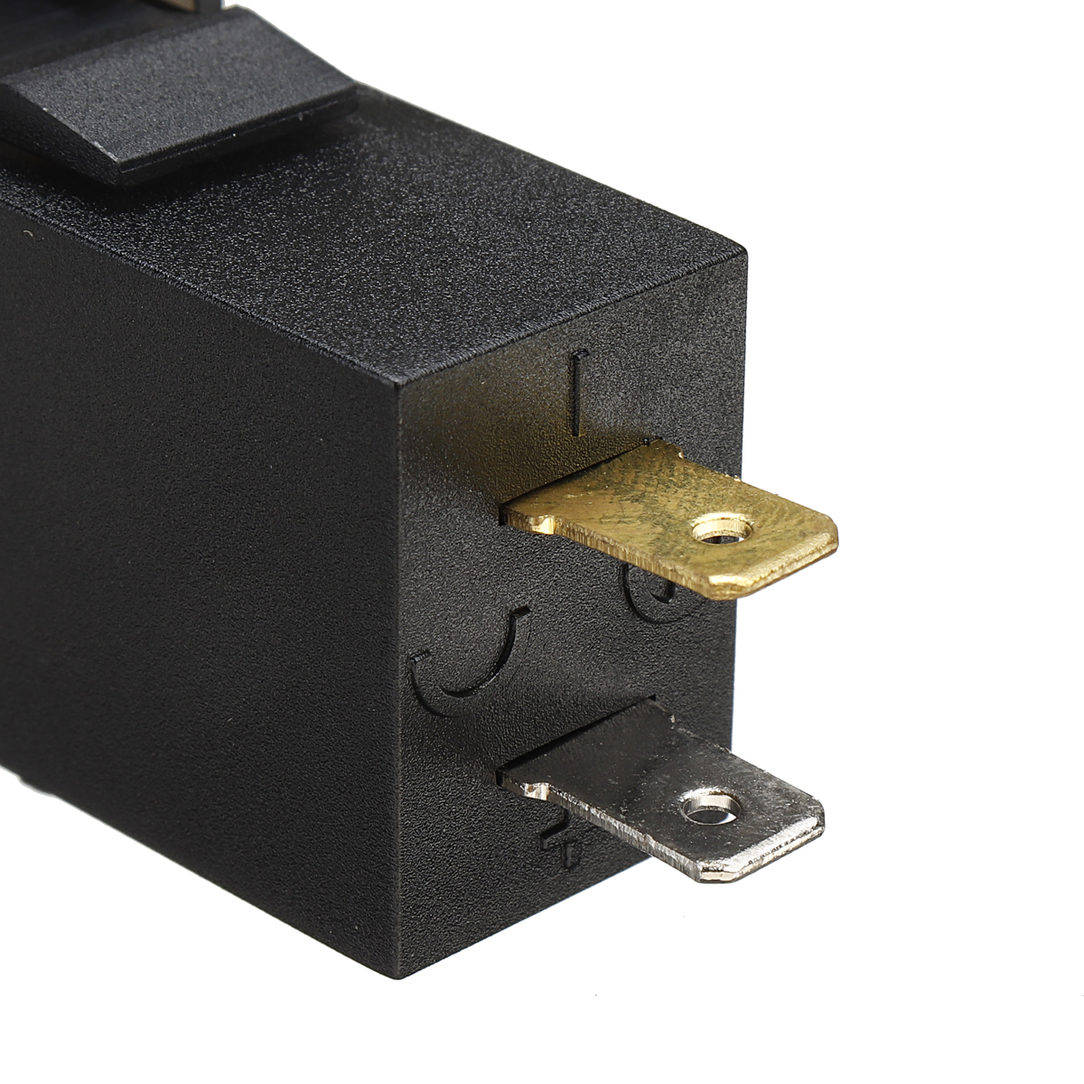 TYPE-CPD--QC30-Port-Dual-Battery-Volt-Meter-for-Toyota-Prado-150-Landcruiser-1803703