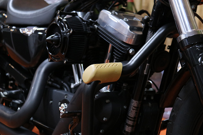 Pair-22mm-25mm-28mm-Motorcycle-Guard-Bar-Anti-Drop-Protection-Rubber-Block-Modified-Retro-Safety-Fra-1716123