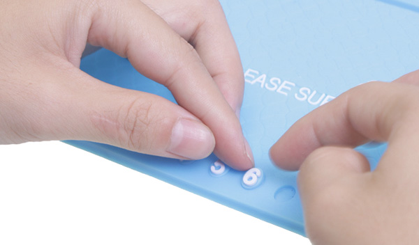 Car-Parking-Assistant-Slip-Resistant-Pad-Car-Phone-Card-910167