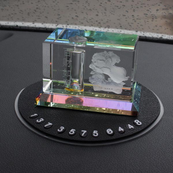 Car-Parking-Assistant-Slip-Resistant-Pad-Car-Phone-Card-910167