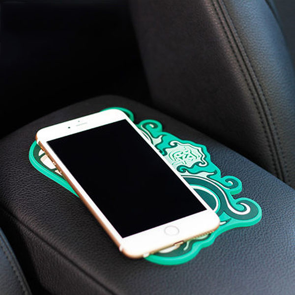 WenTongZireg-Mythical-Wild-Animal-Silicone-Car-Non-Slip-Pad-for-Mobile-GPS-Universal-1114989