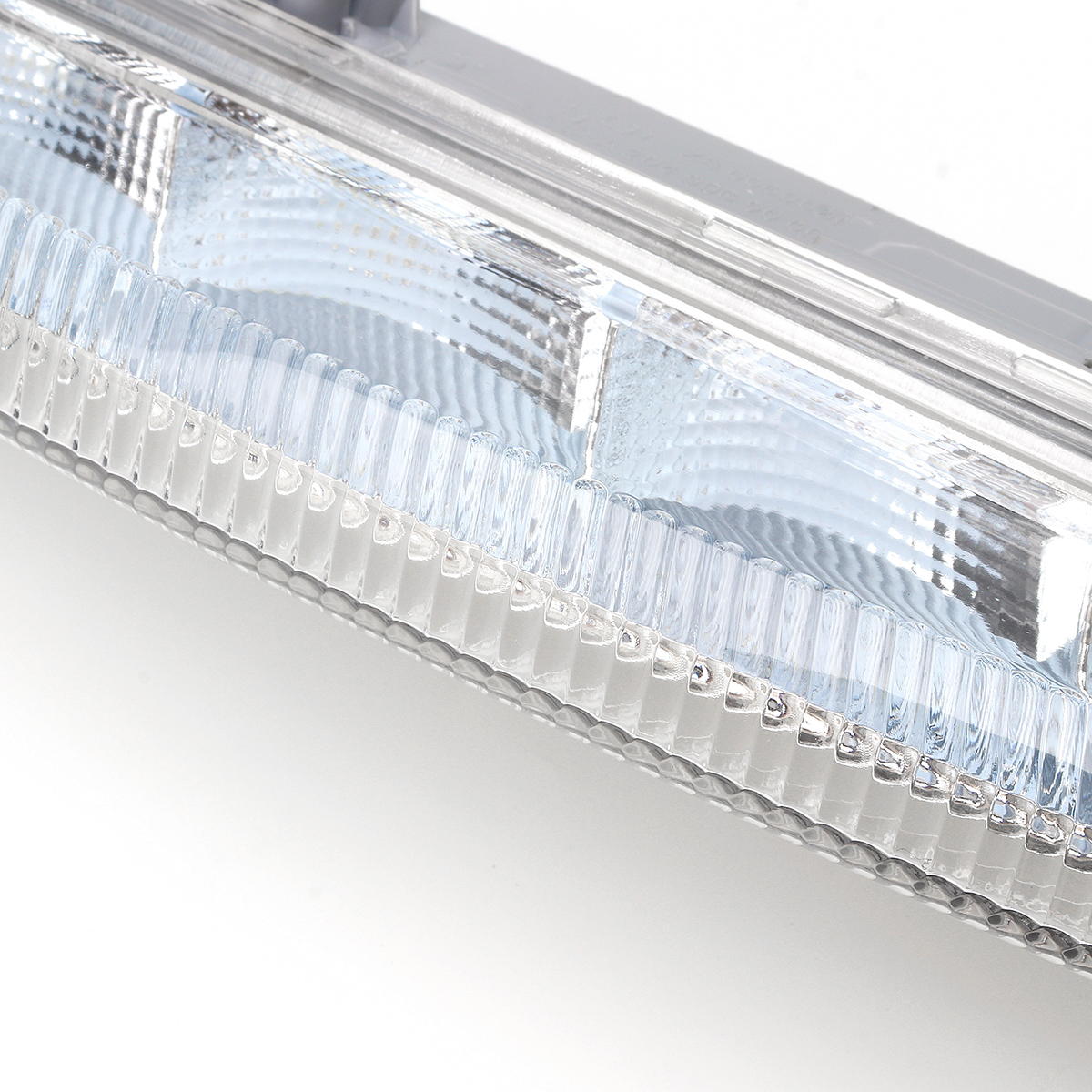 12V-Car-LED-DRL-Daytime-Running-Lights-Fog-Lamp-for-Mercedes-for-Benz-W204-W212-R172-1355686