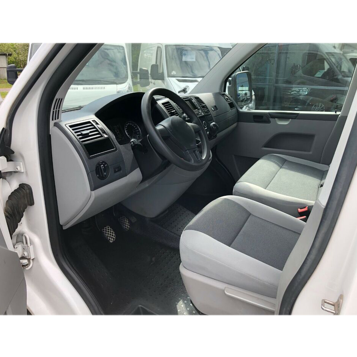 FRONT-LEFT-WEATHERSTRIP-RUBBER-DOOR-SEAL-FOR-VW-TRANSPORTER-T4-T5-MK4-1990-2003-4m-1817393