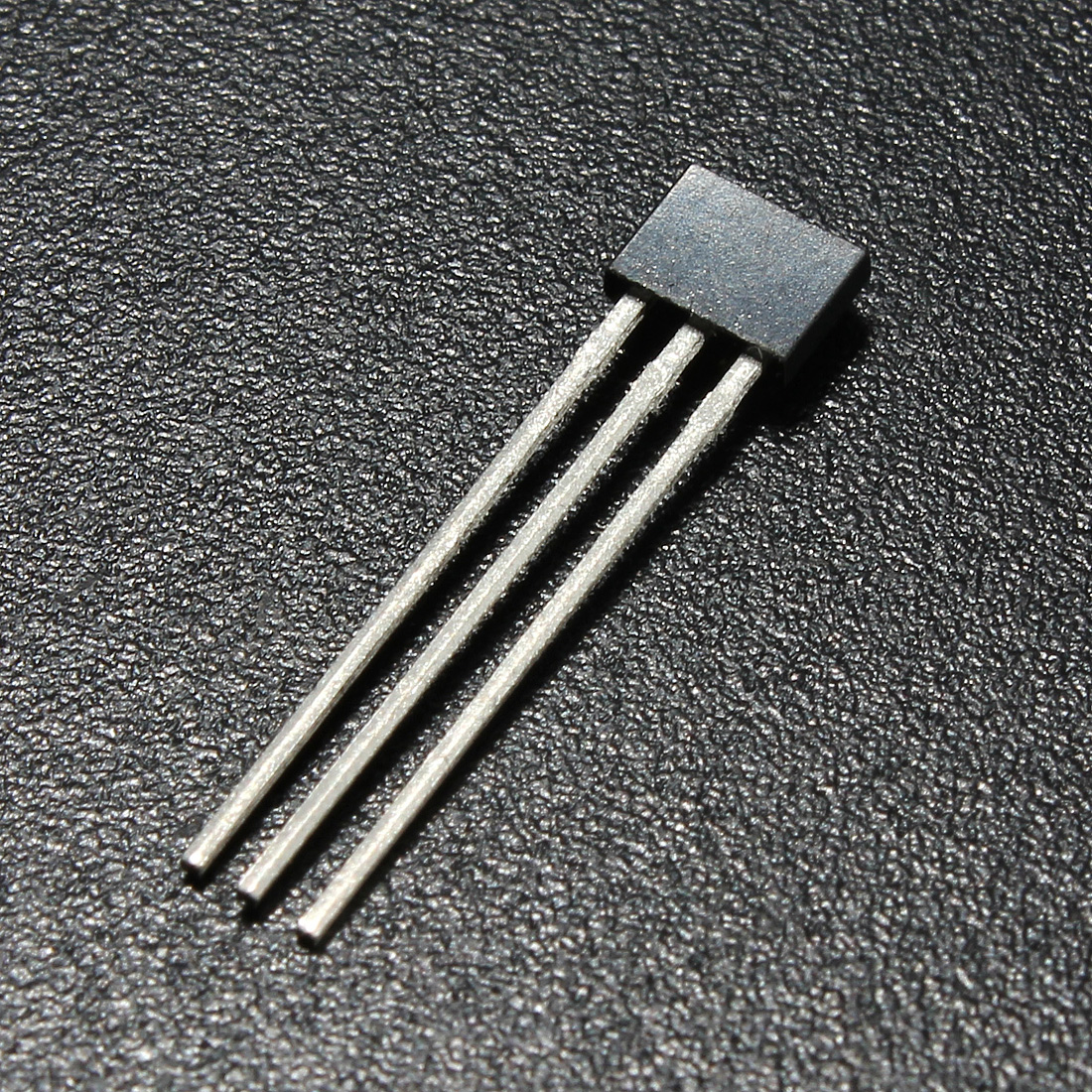 5pcs-Hall-Sensor-Brushless-Motor-A3144-A3144E-OH3144E-Capteur-effet-TO-92UA-Interrupteur-3Pin-SIP-1068166