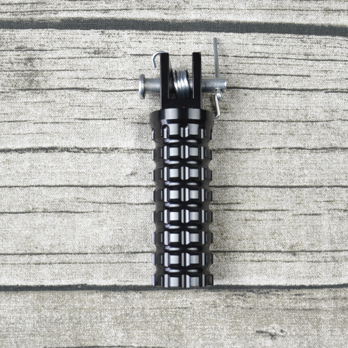 A-Pari-Of-Retro-Motorcycle-Modified-Aluminum-Front-Foot-Pedal-1695914