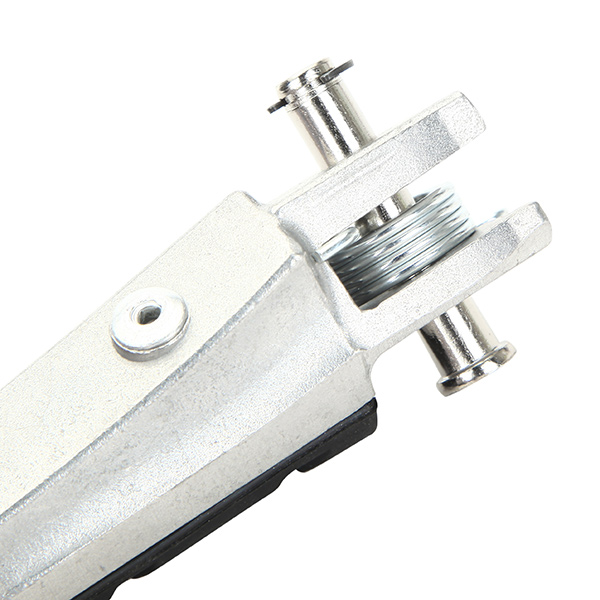 Motorcycle-Front-Footrest-Pedal-Foot-Pegs-for-Honda-CB250-CBR600F-CB600F-NC700-1051867