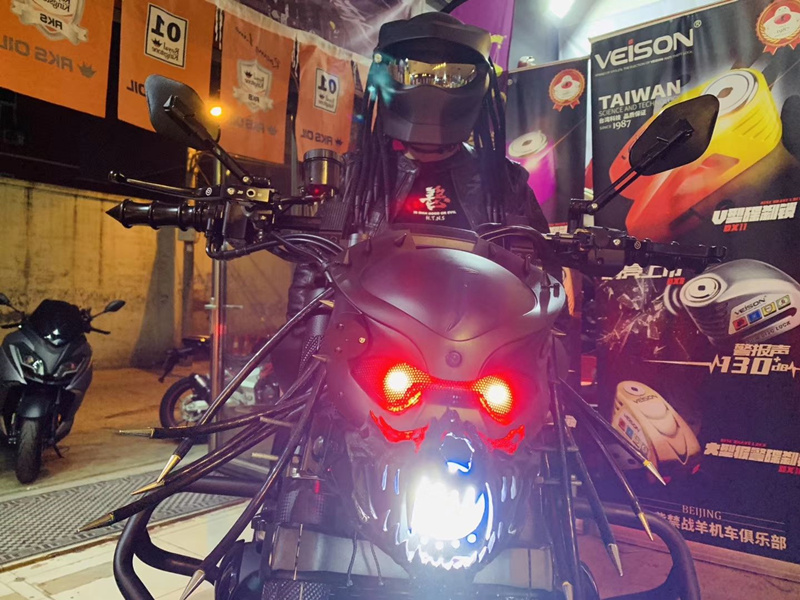 SOMAN-Hunter-Black-Flip-Up-Custom-Laser-Light-Antifogging-Lens-Full-Face-Helmets-Cool-Casco-Moto-Mot-1712696