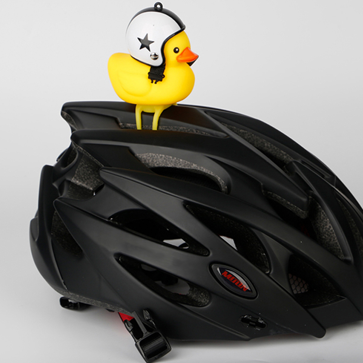 Cartoon-Duck-Bicycle-Bells-Handlebar-Duck-LED-Head-Light-Ring-Wind-Duck--Helmet-1574445
