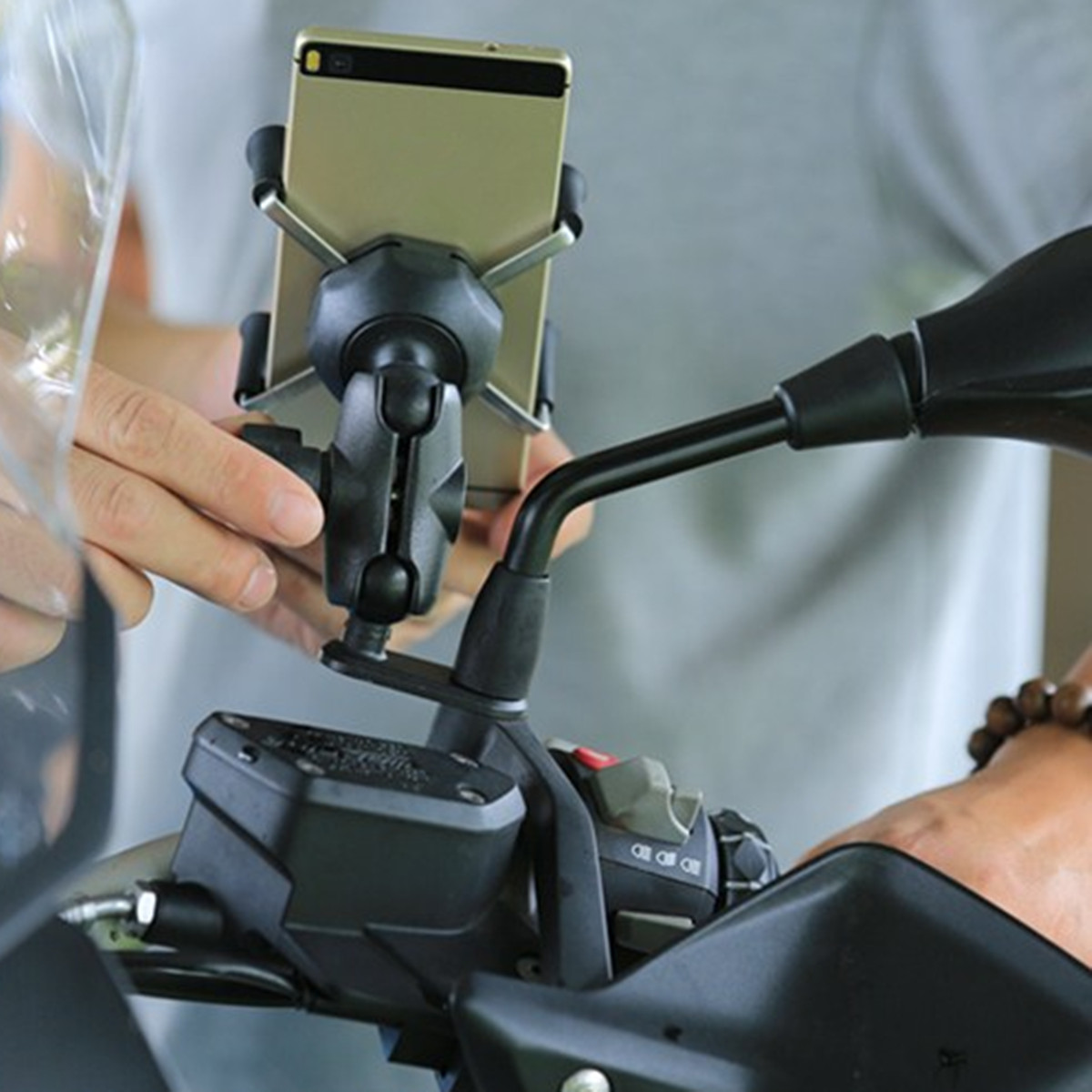 Black-GPS-Holder-Mounts-Motorcycle-Base-with-9mm-Hole-and-1inch-Ball-1244036