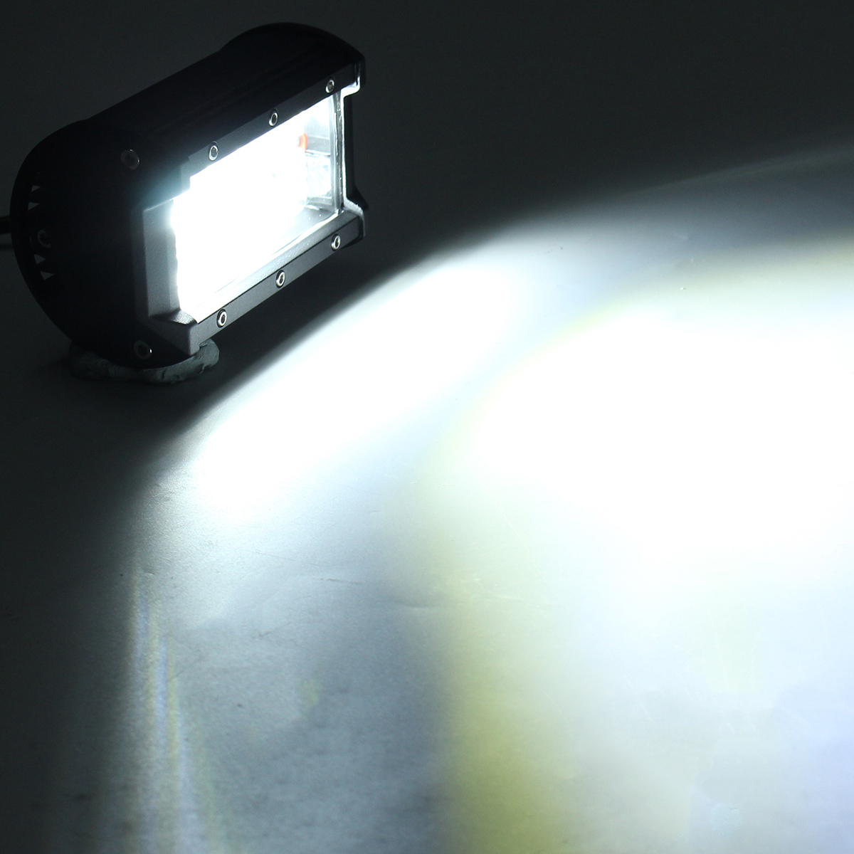 5Inch-Flood-LED-Work-Light-Bar-72W-1300LM-6000K-White-for-Off-Road-Tractor-4WD-SUV-1326940