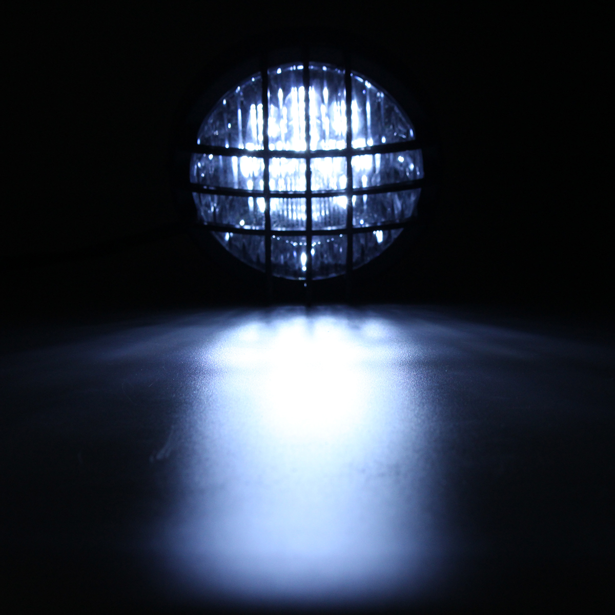 5inch-LED-Motorcycle-Grill-Headlight-Headlamp-Light-For-Harley-Chopper-Bobber-1118542