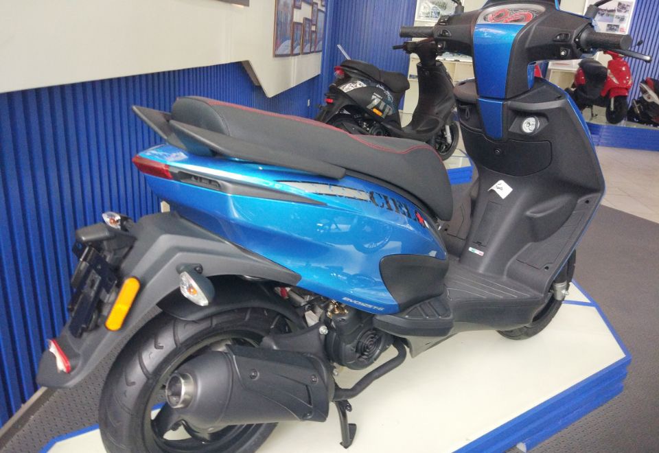 2pcs-12V-LED-Side-Reflector-Rear-Brake-Light-Motorcycle-Scooter-Trailer-Universal-1709739