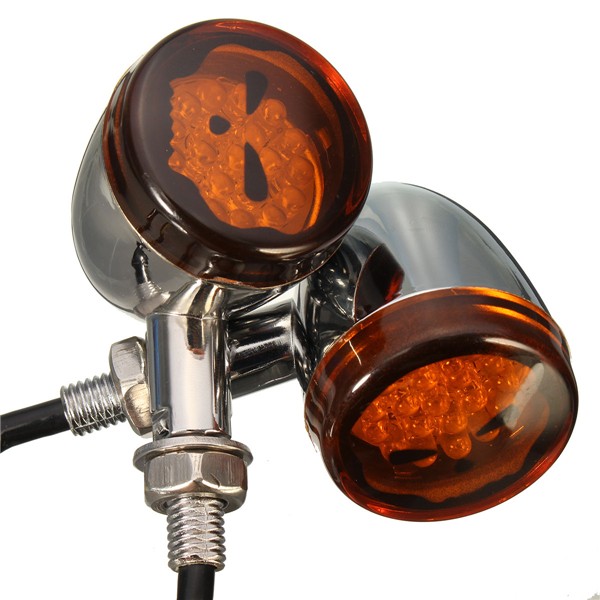12V-Motorcycle-Skull-Turn-Signal-Lights-For-Harley-Davidson-Softail-Cross-Bones-1020909