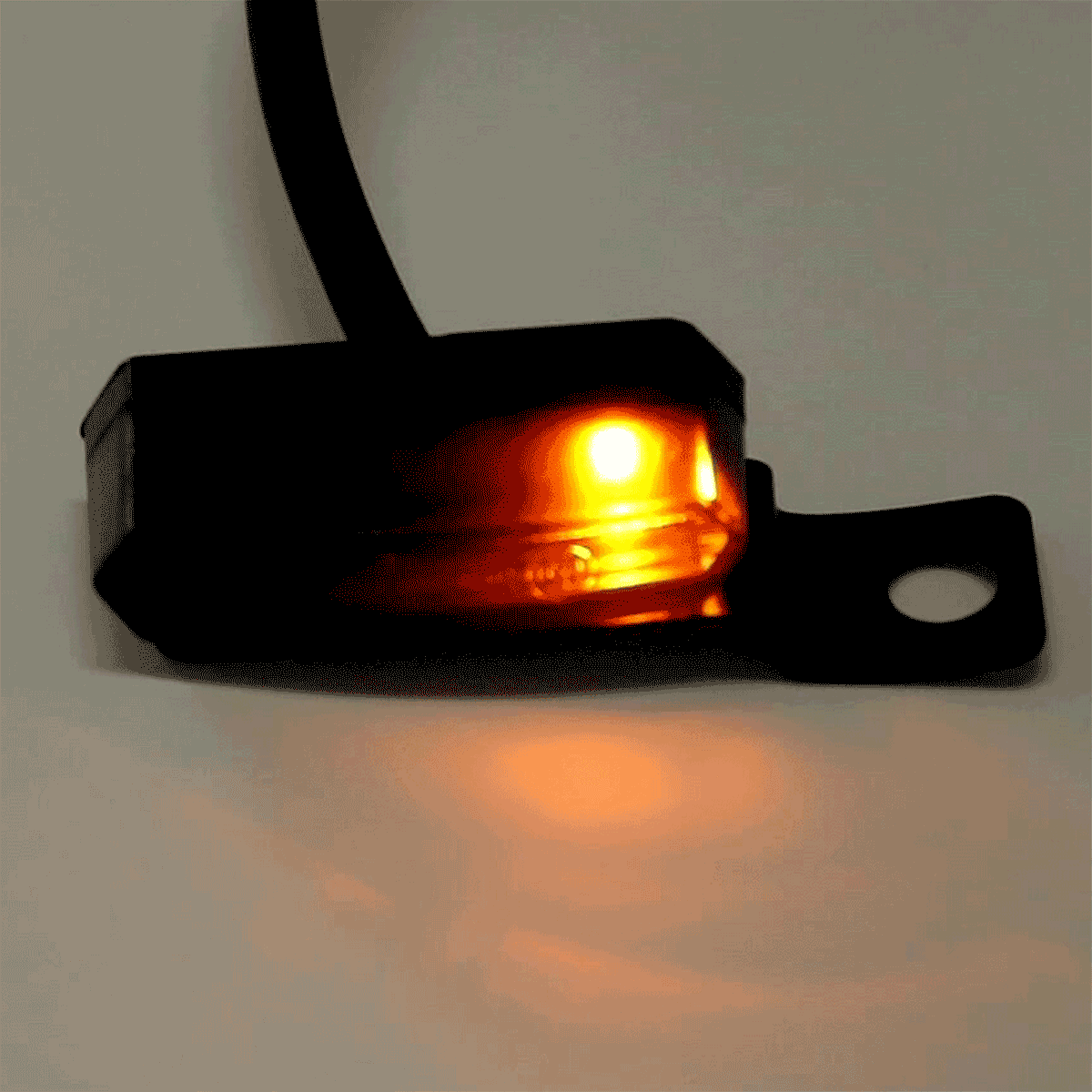 2pcs-LED-Turn-Signal-Indicators-Flowing-Running-Water-Light-Amber-Dynamic-Motorcycle-Bike-Handlebar--1680441