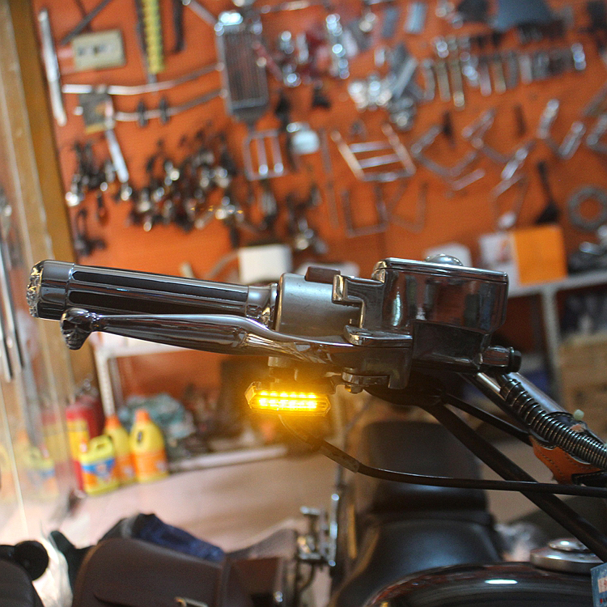 2pcs-LED-Turn-Signal-Indicators-Flowing-Running-Water-Light-Amber-Dynamic-Motorcycle-Bike-Handlebar--1680441