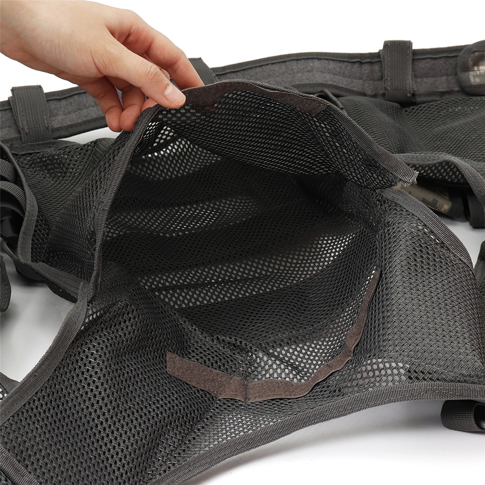 Multifunctional-Outdoor-Hunting-Tactical-Vest-CS-Military-Protective-Armor-With-Holster-1424447