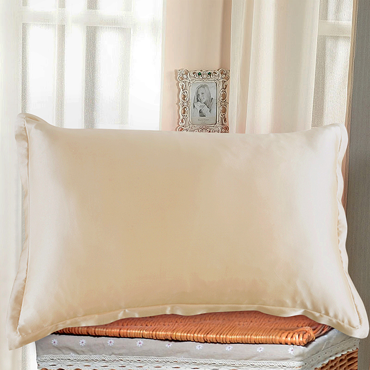 1pc-Ivory-Double-side-Silky-Soft-Charmeuse-Silk-Pillow-Case-Beauty-Sleep-helper-1305081