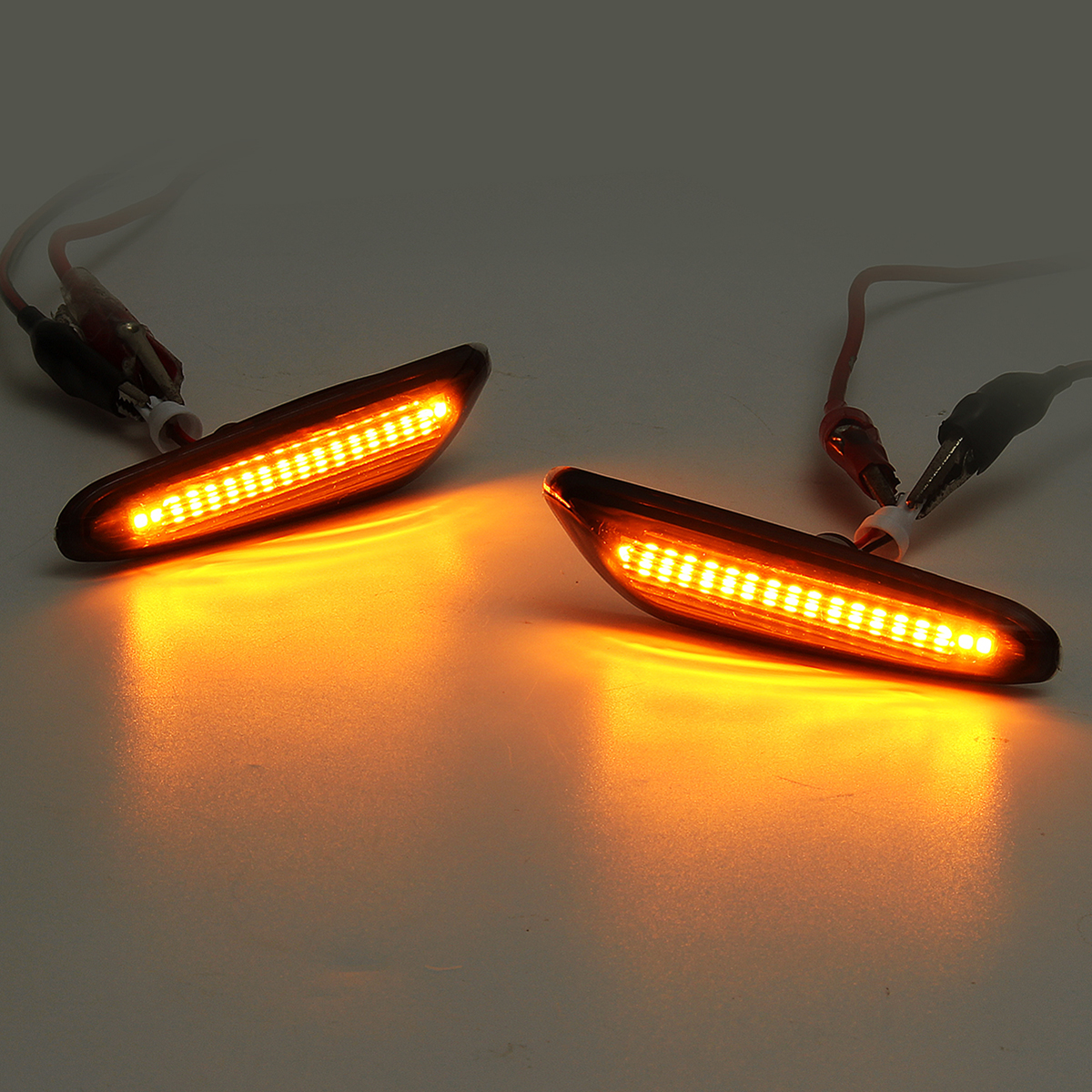2Pcs-Car-18-LED-Smoke-Turn-Indicator-Signal-Side-Marker-Lights-Front-Left-Right-Lamps-for-BMW-E82-E8-1542044