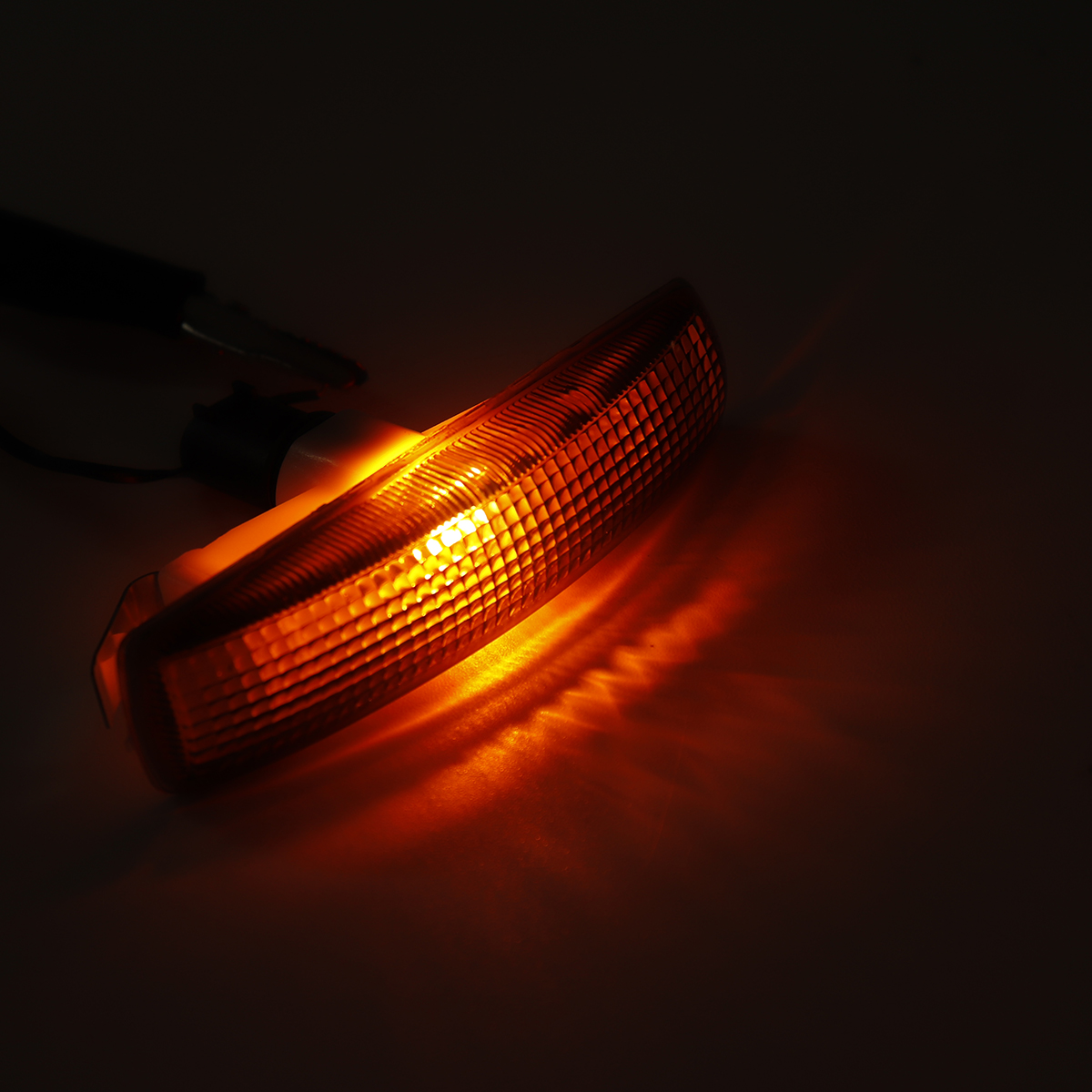 Pair-Smoke-Lamp-Side-Indicator-Light-Bulb-For-Range-Rover-Sport-Freelander-Discovery-1635881