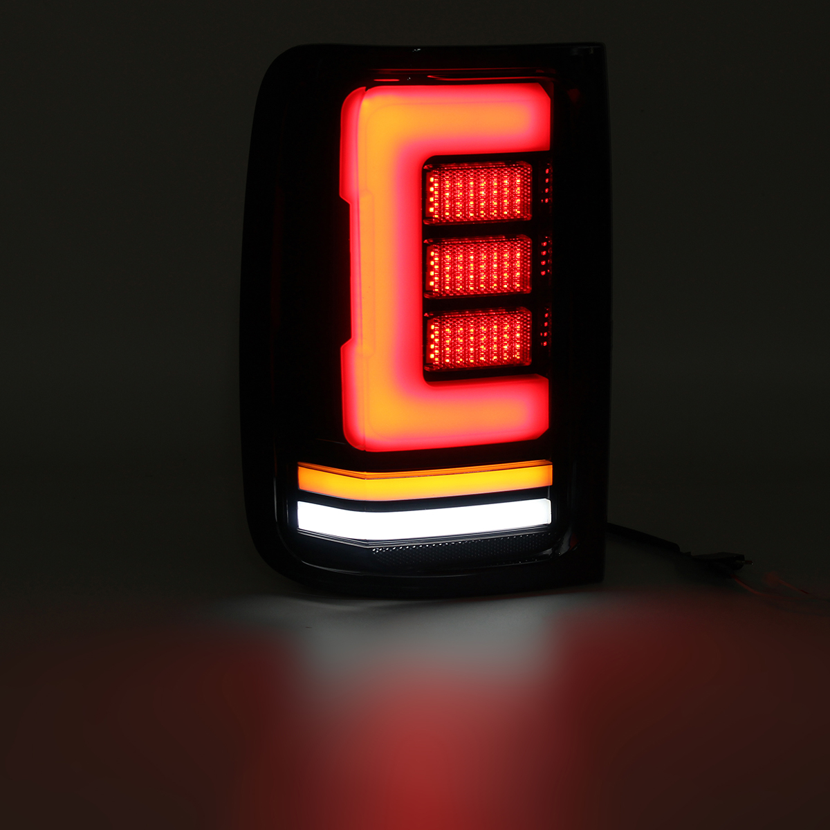 2Pcs-Car-LED-Rear-Tail-Lamps-Brake-Lights-Turn-Signal-Lamps-Waterproof-For-VW-Amarok-V6-2009-2019-1632311