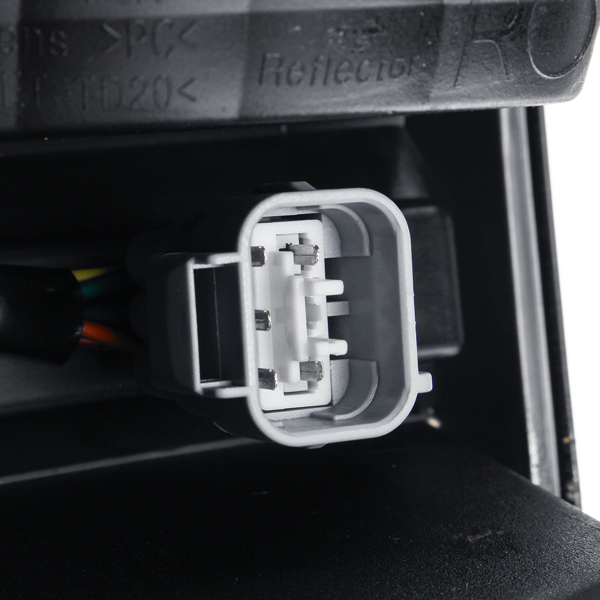 Car-Rear-LeftRight-Tail-Light-Brake-Lamp-Smoke-Black-with-Wiring-For-Toyota-Hilux-Revo-2015-Up-1585369