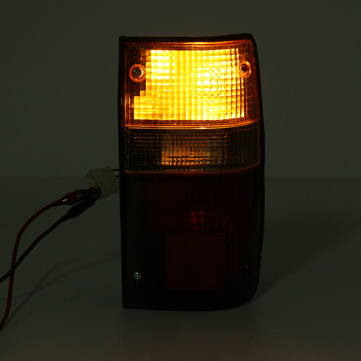Car-Rear-Tail-Lamp-Turn-Signal-Brake-Light-Right-For-Toyoto-Hilux-Pick-Up-89-94-MK3-LN-RN-YN-2-4WD-1613794