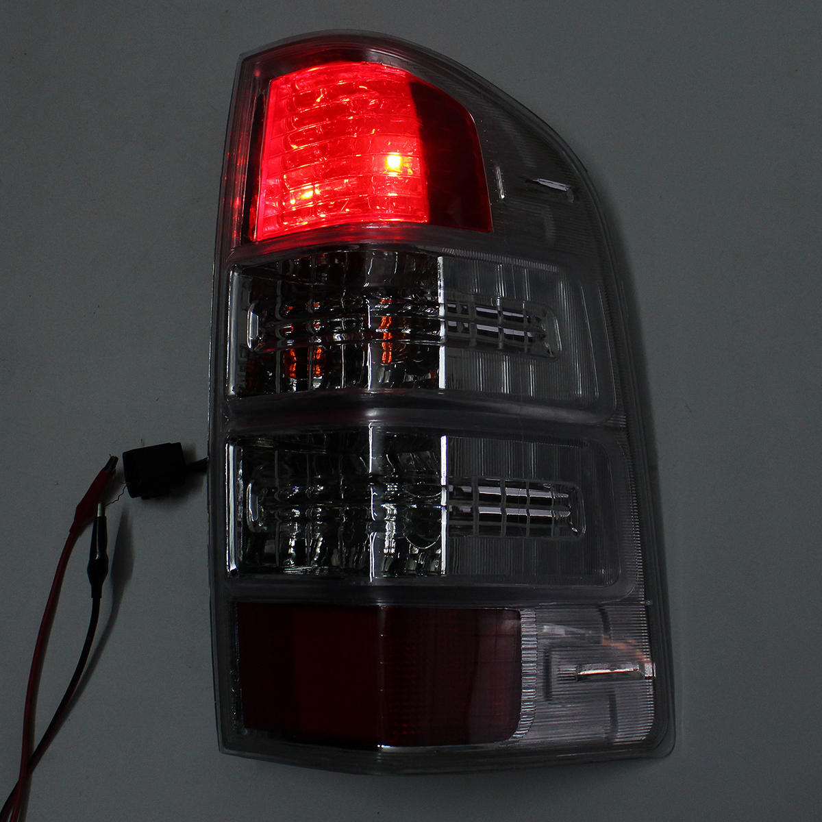 Car-Rear-Tail-Light-Assembly-Brake-Lamp-with-Bulb-Wiring-Harness-LeftRight-for-Ford-Ranger-Pickup-Ut-1537728