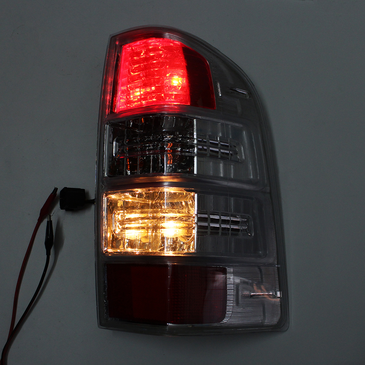 Car-Rear-Tail-Light-Assembly-Brake-Lamp-with-Bulb-Wiring-Harness-LeftRight-for-Ford-Ranger-Pickup-Ut-1537728