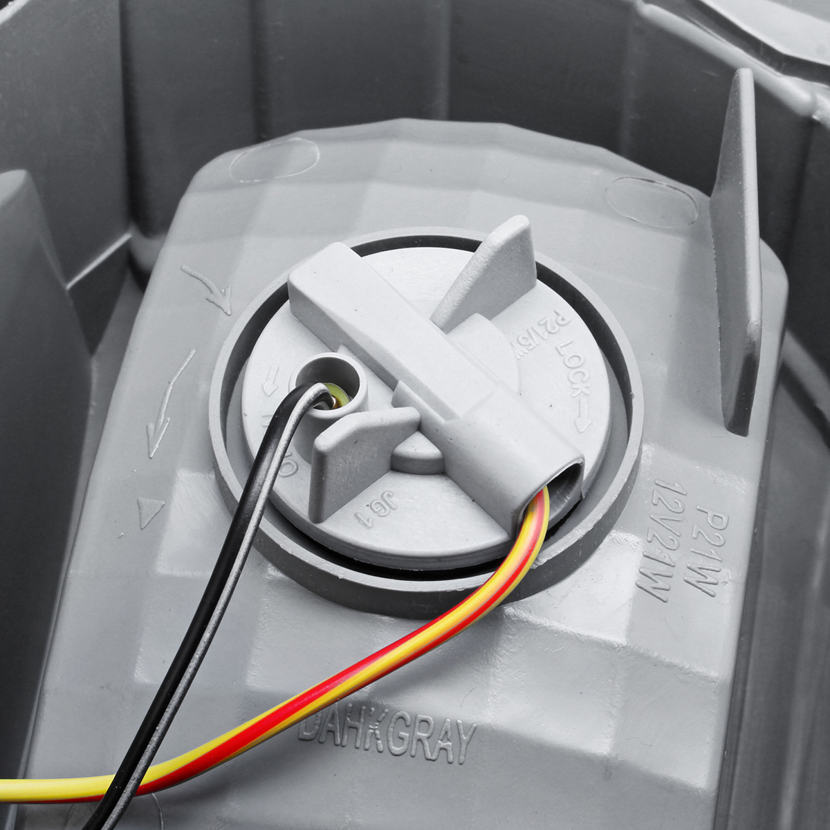 Car-Tail-Light-Brake-Lamp-Red-with-No-Bulb-LeftRight-for-Toyota-Hilux-2005-2011-1452306