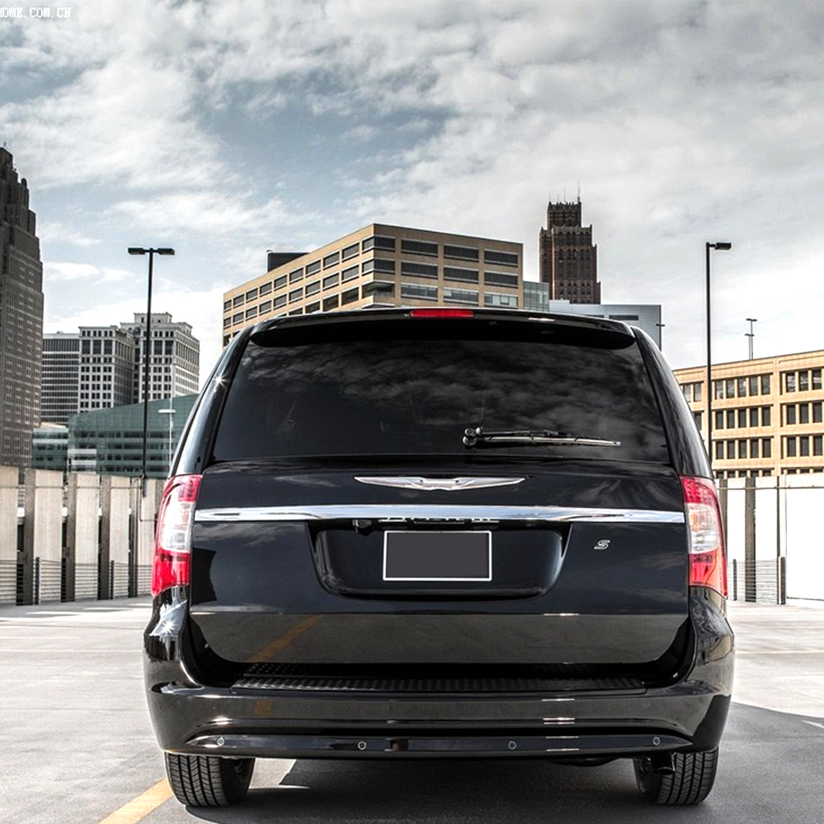 Third-Brake-Light-For-Chrysler-Town--Country-Dodge-Grand-Caravan-2008---2015-US-1716259