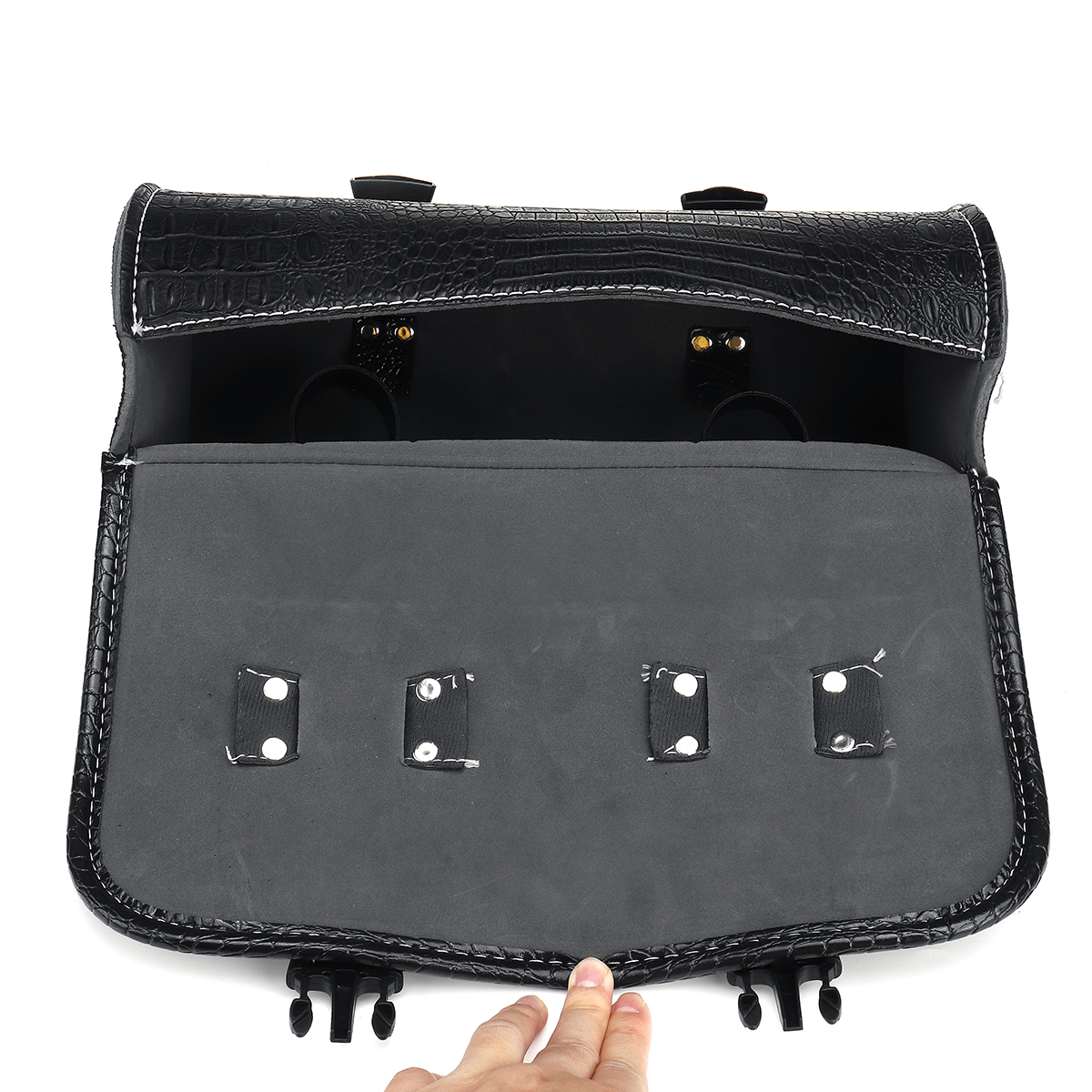 Motorcycle-Front-Fork-Tool-Bag-Roll-Side-Saddlebag-Black-With-Willow-Nails-1727840