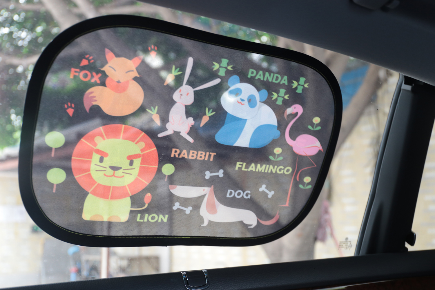 2pcs-Cartoon-Car--Car-Window-Baby-Sunshades-Rear-Side-Window-Sunshade-Protect-Window-Film-1160910